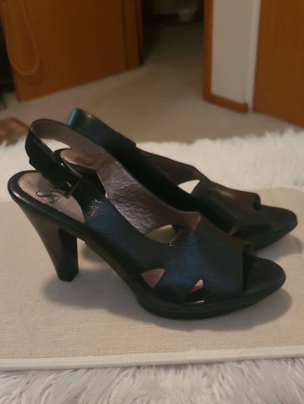 NEW--Sofft Black Open-Toe Slingback Heels